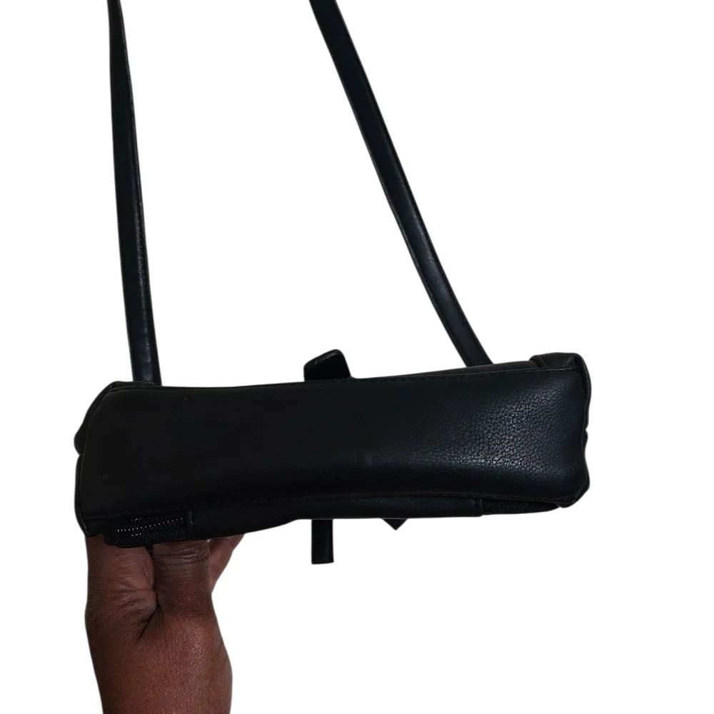 Nine West Elegant Black Crossbody Bag